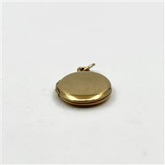 14k Yellow Gold Vintage Classic Engraved Oval Locket Pendant